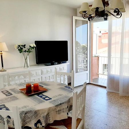 Apartamentos Franch ロスピタレート・デ・リンファント エクステリア 写真