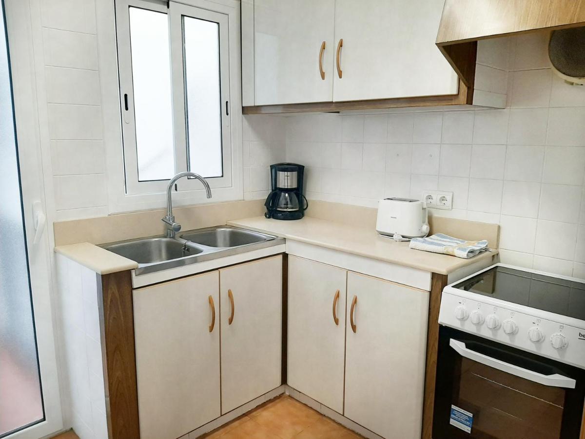 Apartamentos Franch ロスピタレート・デ・リンファント エクステリア 写真