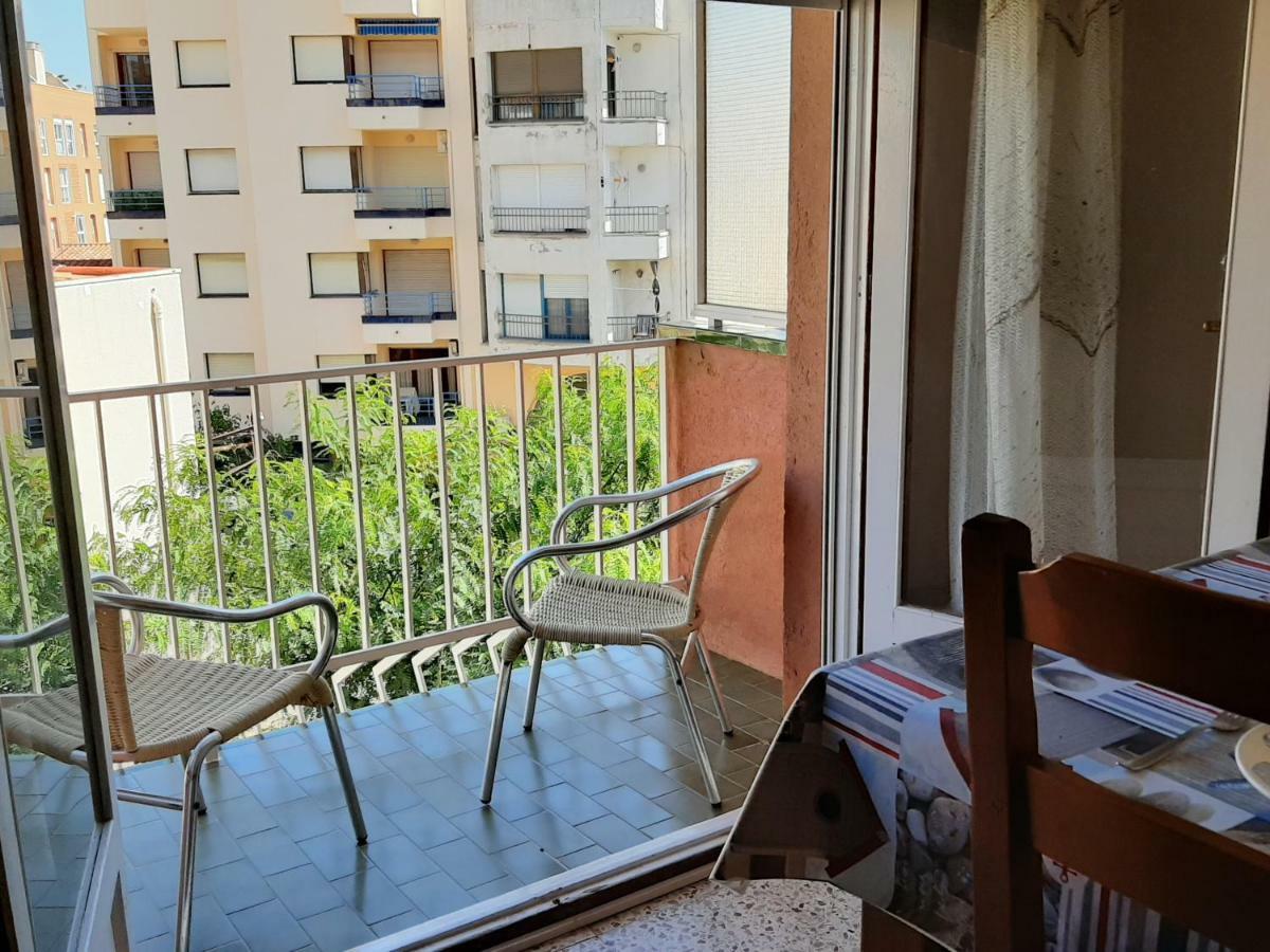 Apartamentos Franch ロスピタレート・デ・リンファント エクステリア 写真